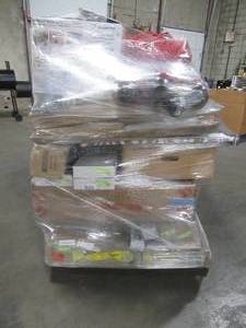 lot 950 image: LARGE WHOLESALESALVAGE PALLET Of FURNITURE PARTS, SMALL HOUSEWARES, BUILDING MATERIALS AND MORE