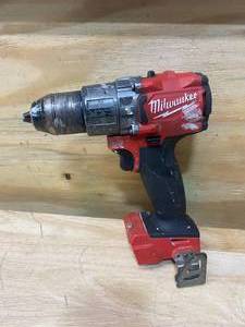 lot 29 image: MILWAUKEE M18 FUEL 18-Volt Lithium-Ion Brushless Cordless 12 in. Hammer DrillDriver (Tool-Only)