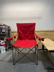 lot 66 image: GUIDESMAN GIANT Folding Chair with Storage Bag- Red