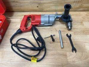 lot 8 image: MILWAUKEE 7 Amp Corded 12 in. Corded Right-Angle Drill Kit with Hard Case