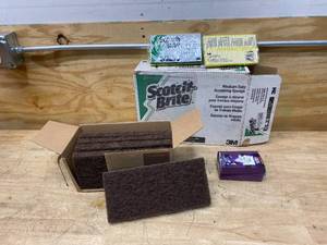lot 117 image: Lot of Scrub Pads and Sanding Blocks