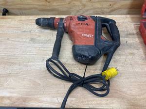 lot 122 image: HILTI TE-60-ATC Corded Rotary Hammer Drill with Hard Case