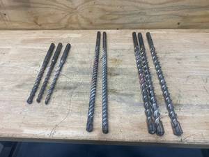 lot 123 image: Lot of 8 Masonry Bits
