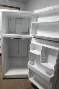 upright refrigeratorfreezer