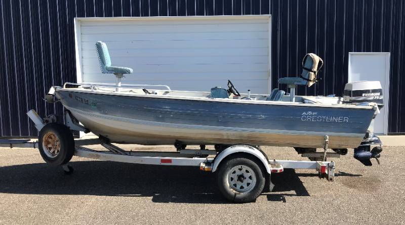 1978 Crestliner Boat w Homemade Trailer