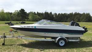 1995 Bayliner 17 Capri  Boat w Escort Trailer