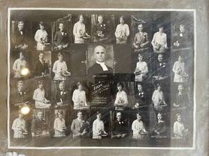 lot 21 image: Lutheran Confirmation Class 1929