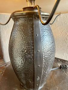 lot 35 image: Mission Table Lamp