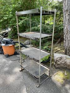 lot 54 image: Henberg Cocktail Liquor Store Display Rack