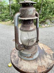 lot 65 image: Old Lantern