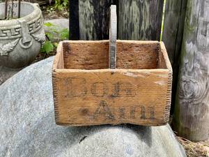lot 70 image: Antique Dovetailed Wood Leather Handle Carrier