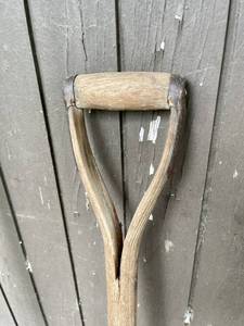 lot 78 image: Two Shovels