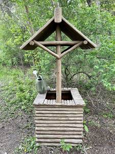 lot 98 image: Old Log Well from Lodge in Brainerd Area