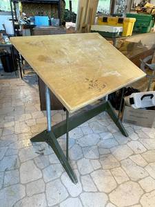 lot 110 image: Vintage Mid Century Industrial Drafting Table