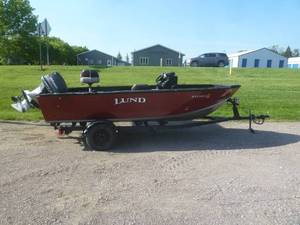 1990 Lund Aluminum Boat 16
