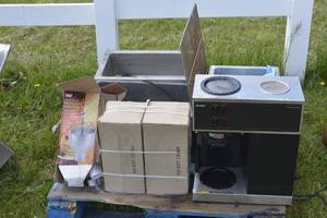 lot 6 image: Pallet of goods including a bunn commercial coffee maker, food warmers, new pancake dispensers, and salt