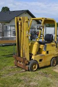 lot 21 image: Clark LP Forklift 3,000 capacity fully functional