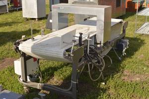 lot 38 image: Thermo Apex 100 Metal Detector on conveyor 