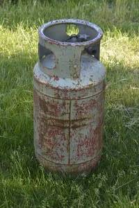 lot 51 image: Forklift LP Tank
