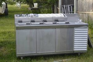 lot 55 image: Dipping Ice Cream Cabinet with toppings rail