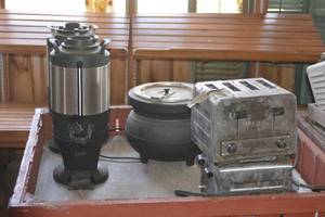 lot 119 image: Soup Warmer, 2 Toasters, 2 coffee dispensers