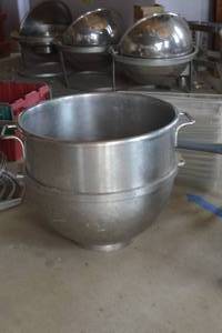 lot 126 image: vml-80 Mixing Bowl