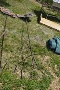 lot 153 image: Roughly 11 ft lady bug garden stake