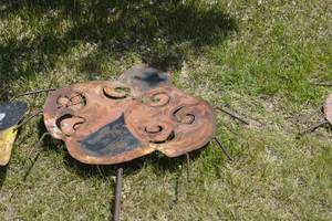 lot 154 image: Roughly 11 ft lady bug garden stake