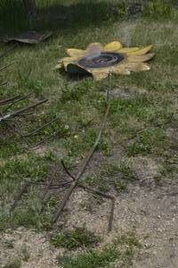 lot 159 image: Roughly 11 ft sunflower garden stake