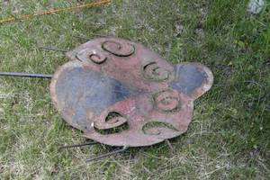 lot 160 image: Roughly 11 ft lady bug garden stake