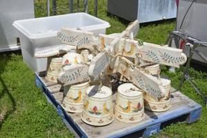 lot 170 image: hanging chandeliers bird theme
