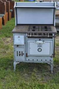 lot 75 image: Vintage Wood Stove Quality Range Stoves