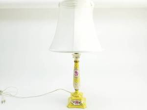 lot 105 image: Yellow French Style Dresden Porcelain Lamp