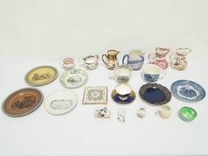 lot 109 image: Group of 20 Old English Ceramic Pieces