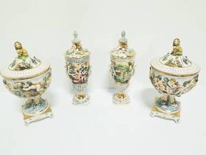 lot 127 image: 2 Pairs of Capodimonte Urns