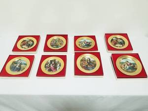 lot 128 image: Group of 8 Pickard Christmas Plates