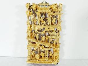 lot 44 image: Two Chinese Gilt Carvings