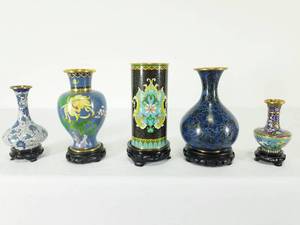 lot 36 image: Group of 5 Cloisonne Pieces