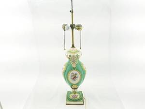 lot 84 image: After Sevres Paris Porcelain Lamp