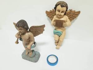 lot 131 image: Pair of Wood Cherub Figurines