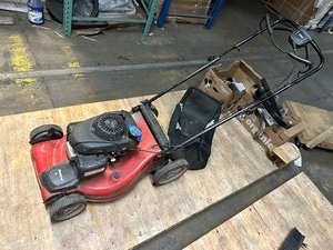 lot 52 image: Jonsered 21 AWD Self Propelled Mower w bagger Powered by 160cc Honda - Motor turns Freely - Have not put gas in to test