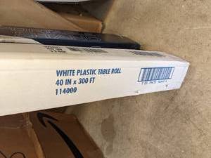 lot 131 image: Hoffmaster 300 x 40 White Plastic Table Roll