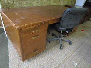 Executive Desk & Chair
