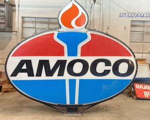 lot 67 image: Amoco Street Sign with Steel Base