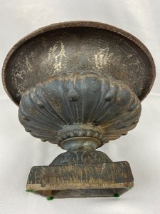 lot 70 image: Vintage and Aged Cast Iron Planter