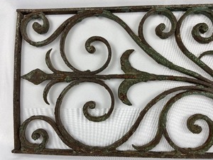 lot 74 image: Vintage Wrought Iron Panel with Charming Heart and Swirl Pattern