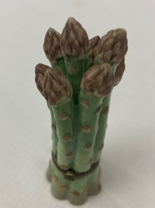 lot 149 image: Asparagus Shaped Porcelain Hinged Trinket Box w Tiny Silverware Inside- PHB Collection