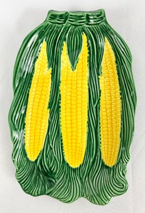 lot 160 image: Ceramic Corn-Theme Serving Dish and Covered Butter Dish
