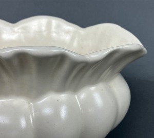 lot 183 image: Vintage White Pottery Planter