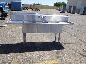 lot 24 image: Stainless Steel 3 Compartment Sink with Faucet